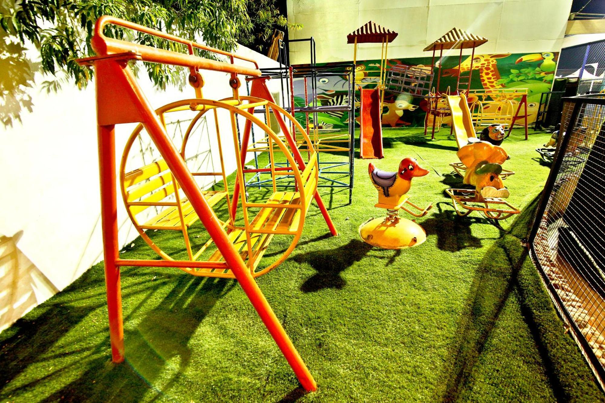 Solaris * Indore
